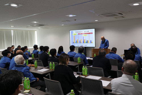 白鳥支店長.JPGのサムネイル画像